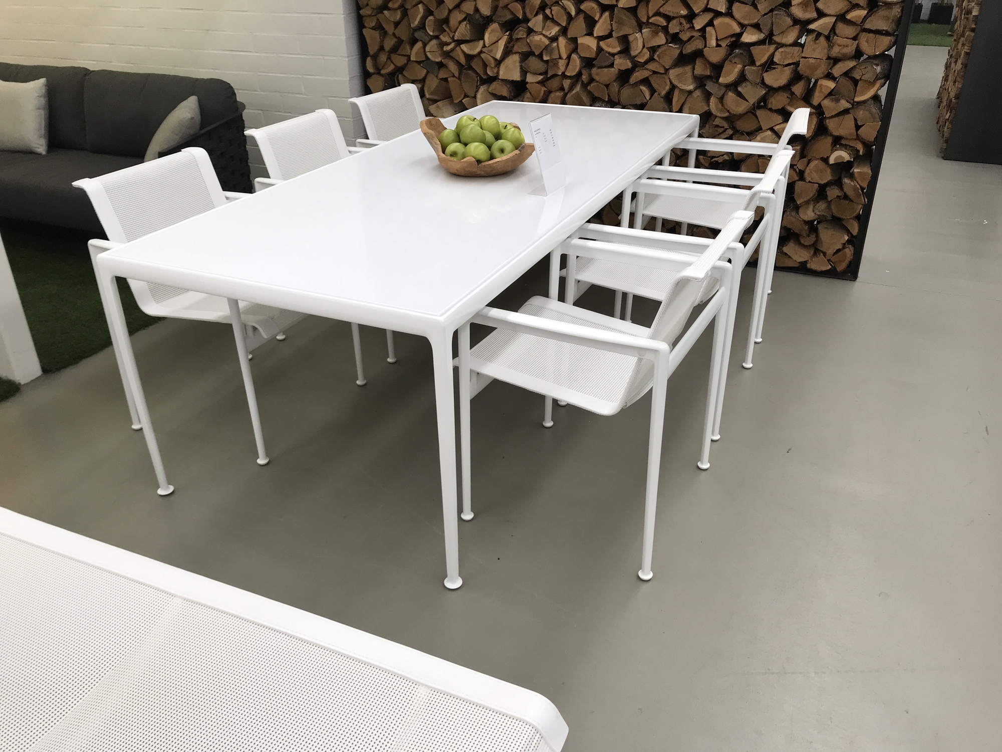 Knoll-tafel met 6 armstoelen Richard Schutz