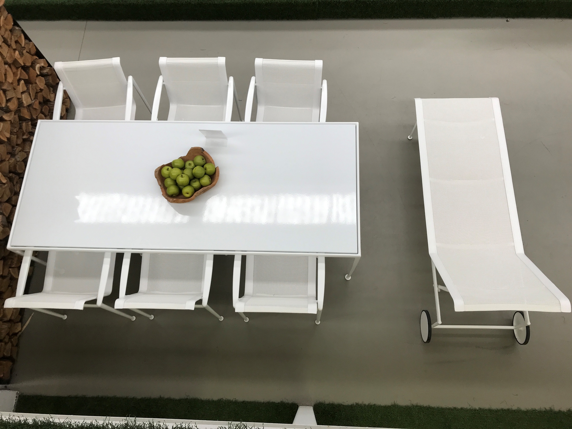 Knoll-tafel met 6 armstoelen Richard Schutz