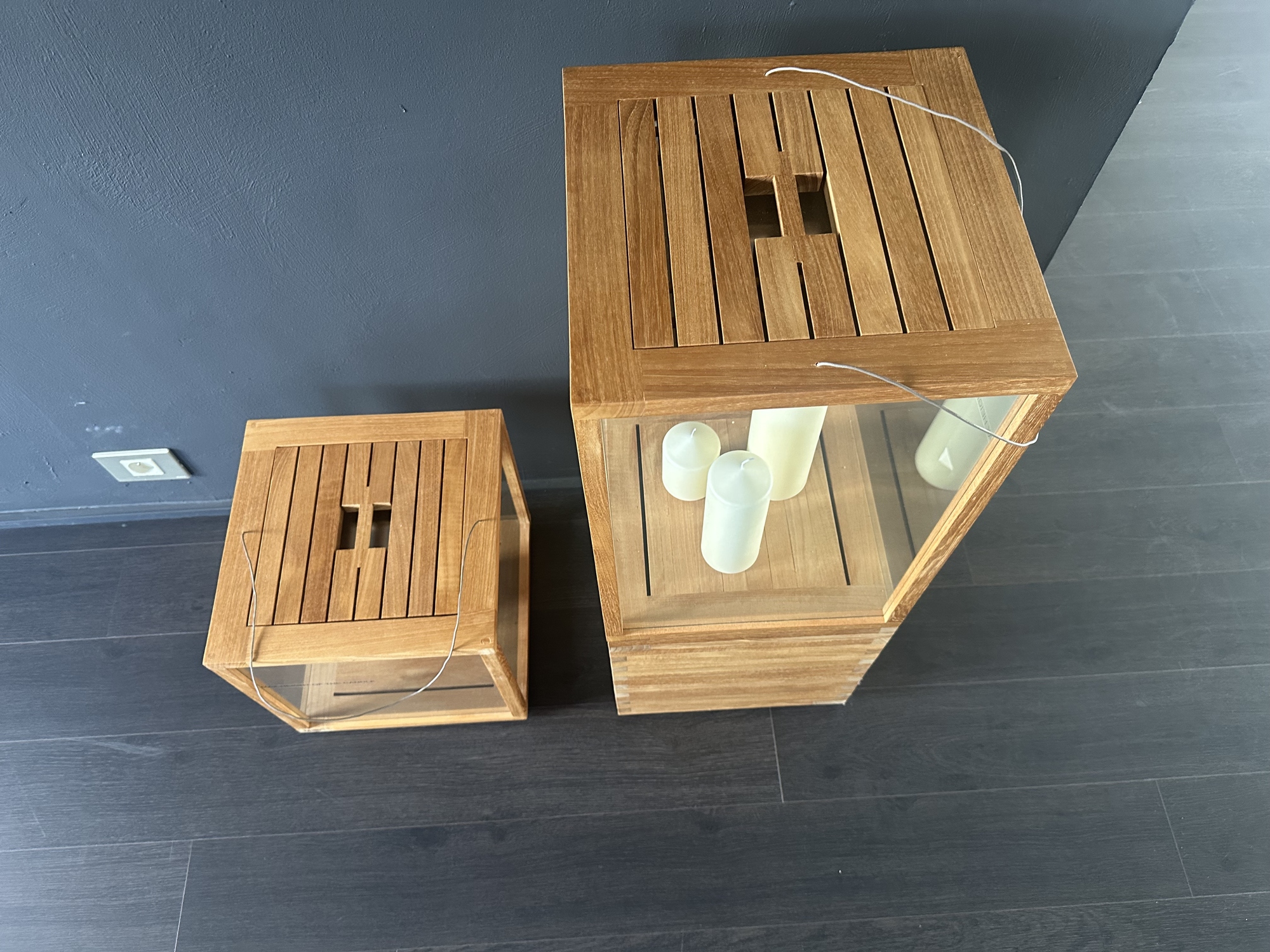 Tribu- 2 x lantaarn in teak -chemisch versterkt glas