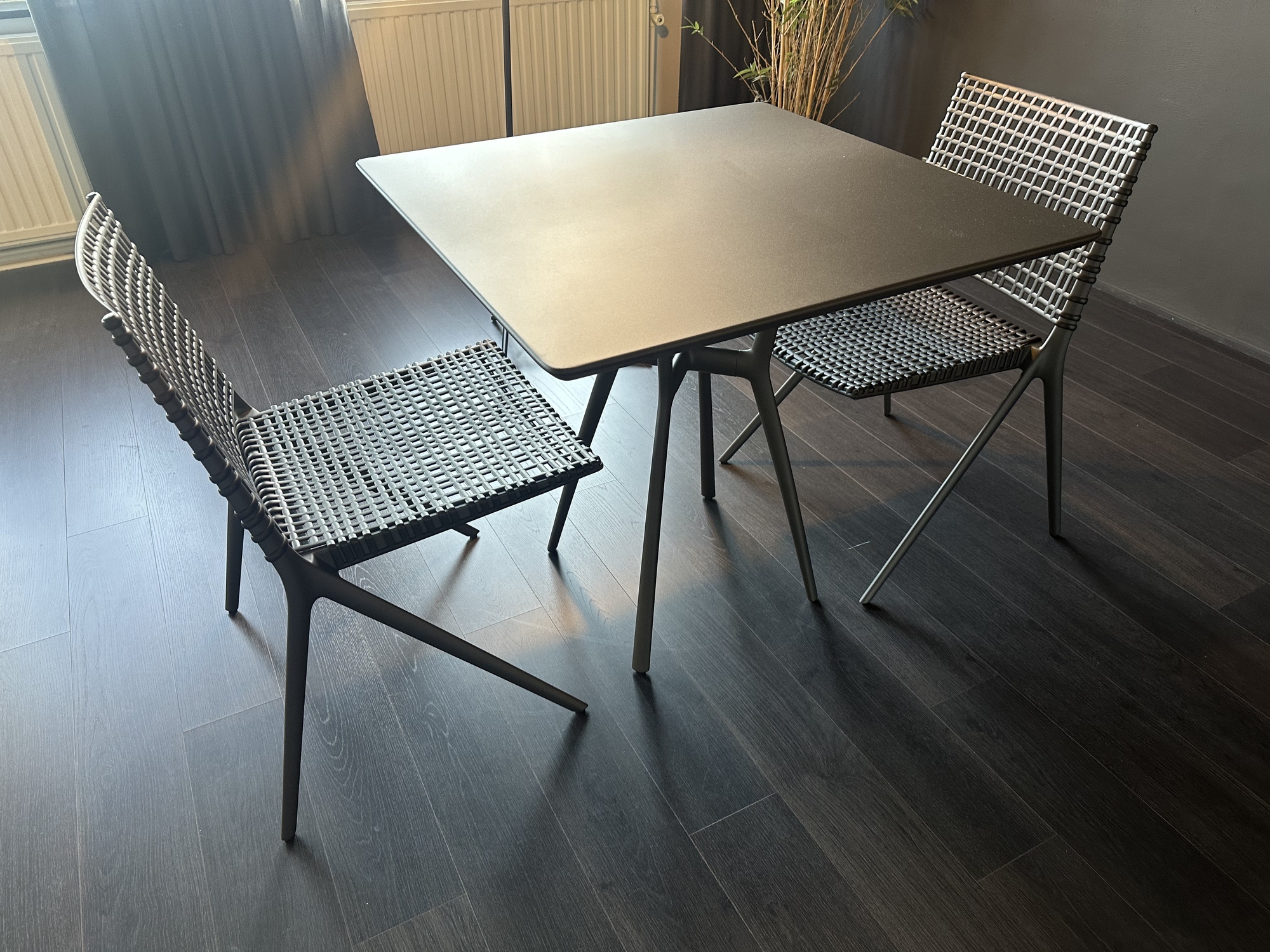 Tribu- outdoor tafel met 2 stoelen Branch Collection