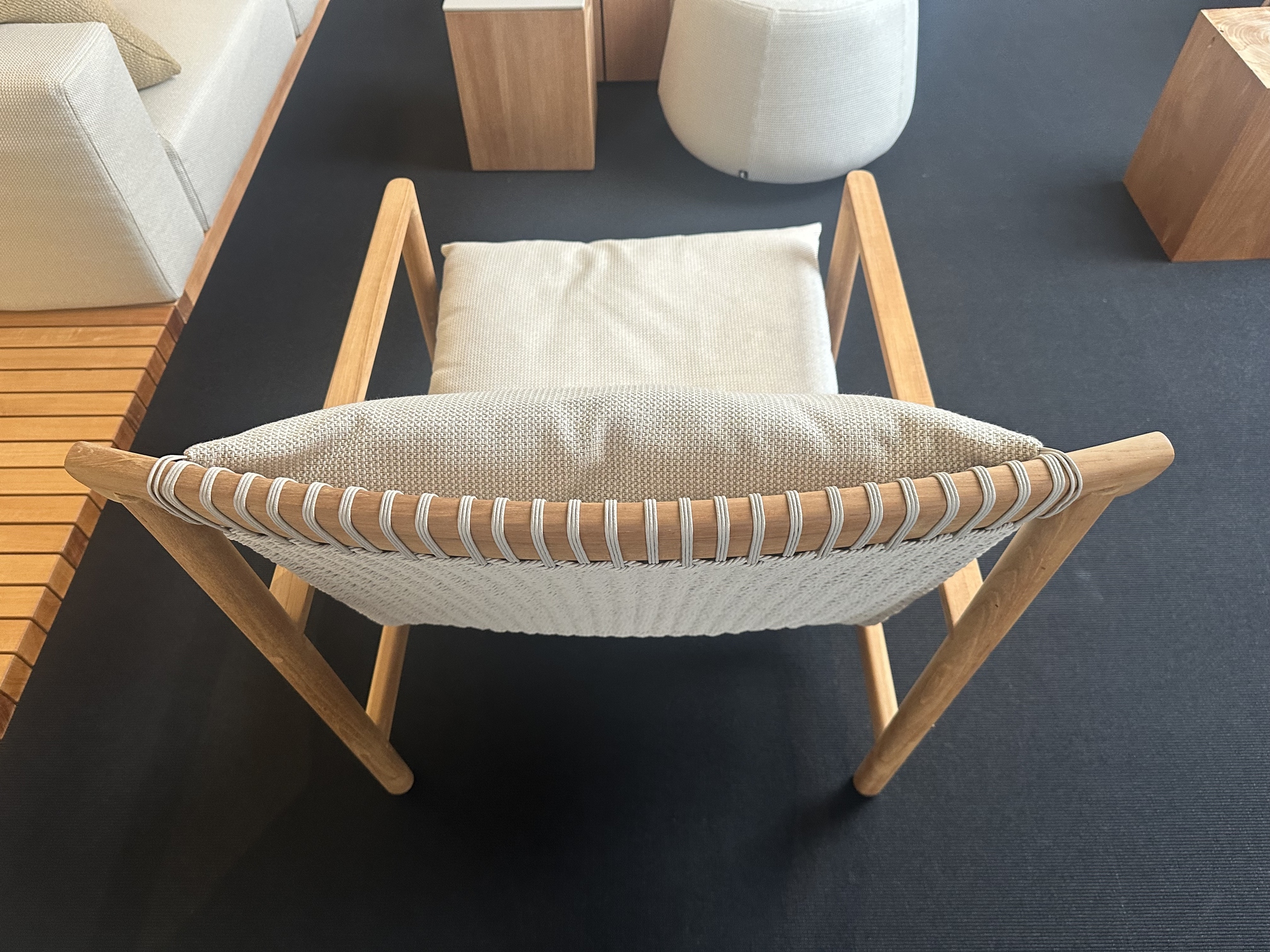 Tribu-lounge armstoel Amanu teak