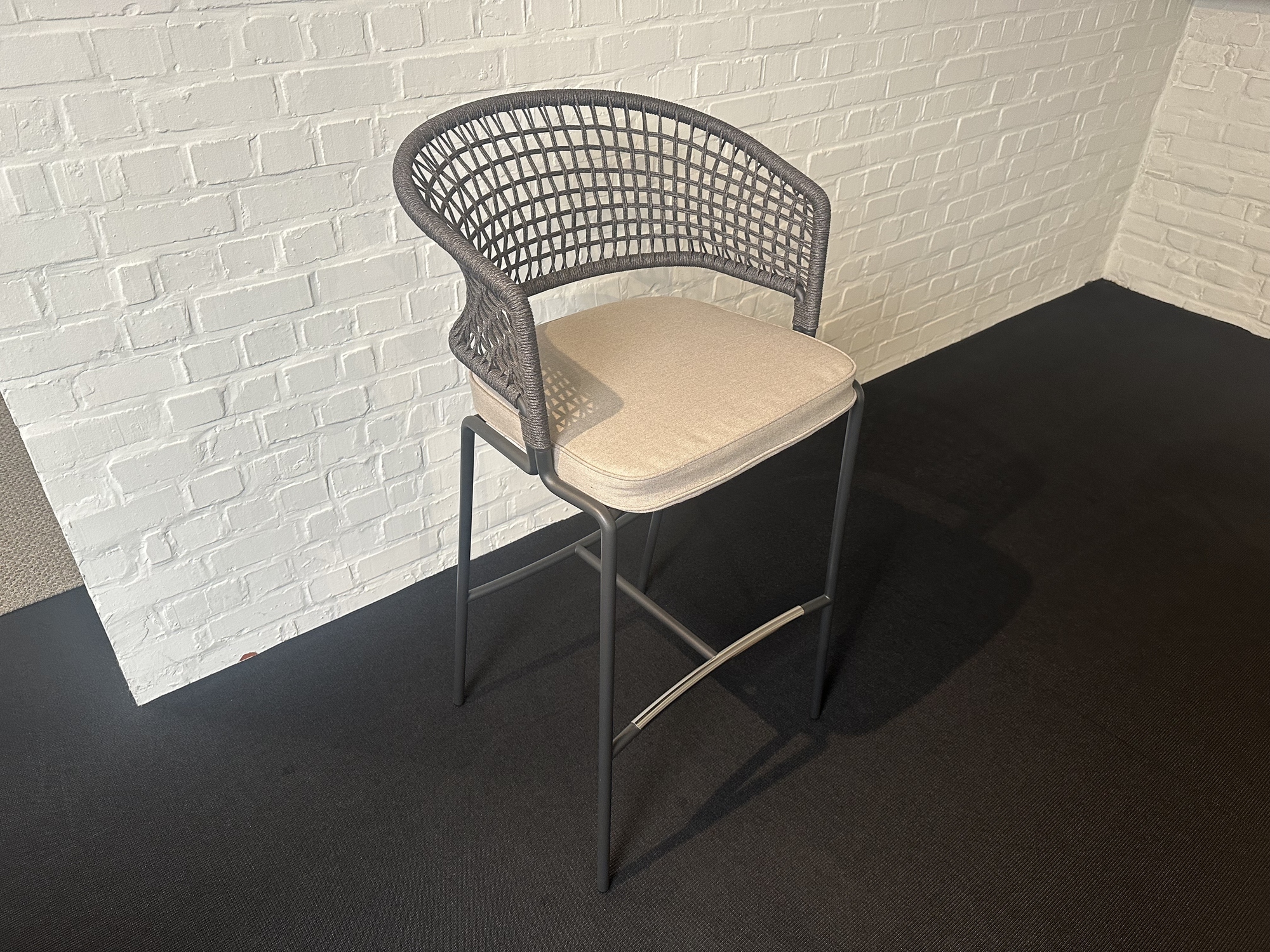 Tribu-outdoor barstoel CRT wengé