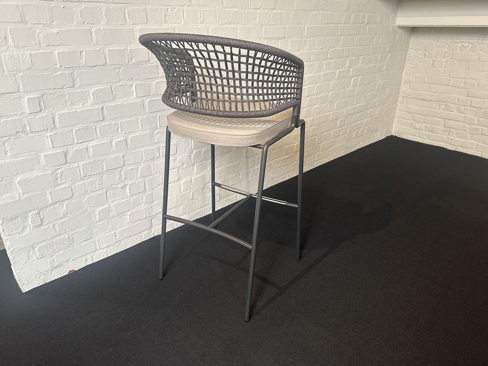 Tribu-outdoor barstoel CRT wengé