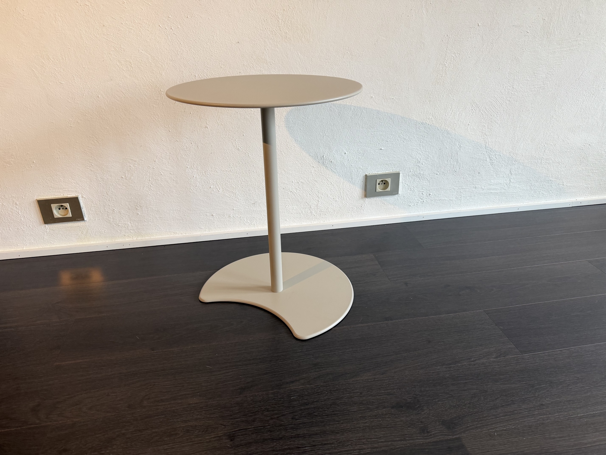 Tribu-Drop bijzettafel aluminium kleur linnen