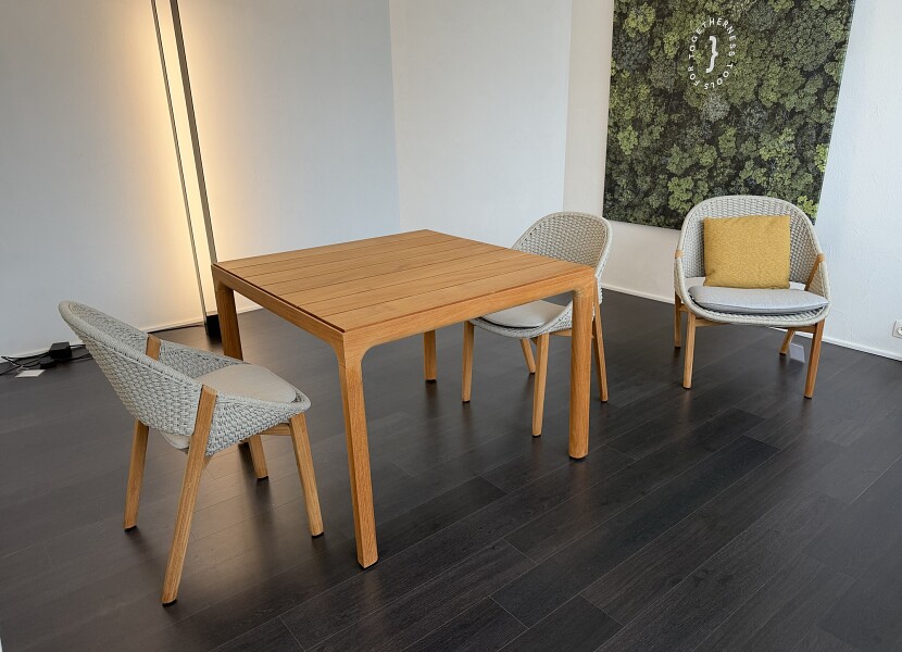 Tribu-Illum eettafel teak met 2 stoelen Elio - 70%