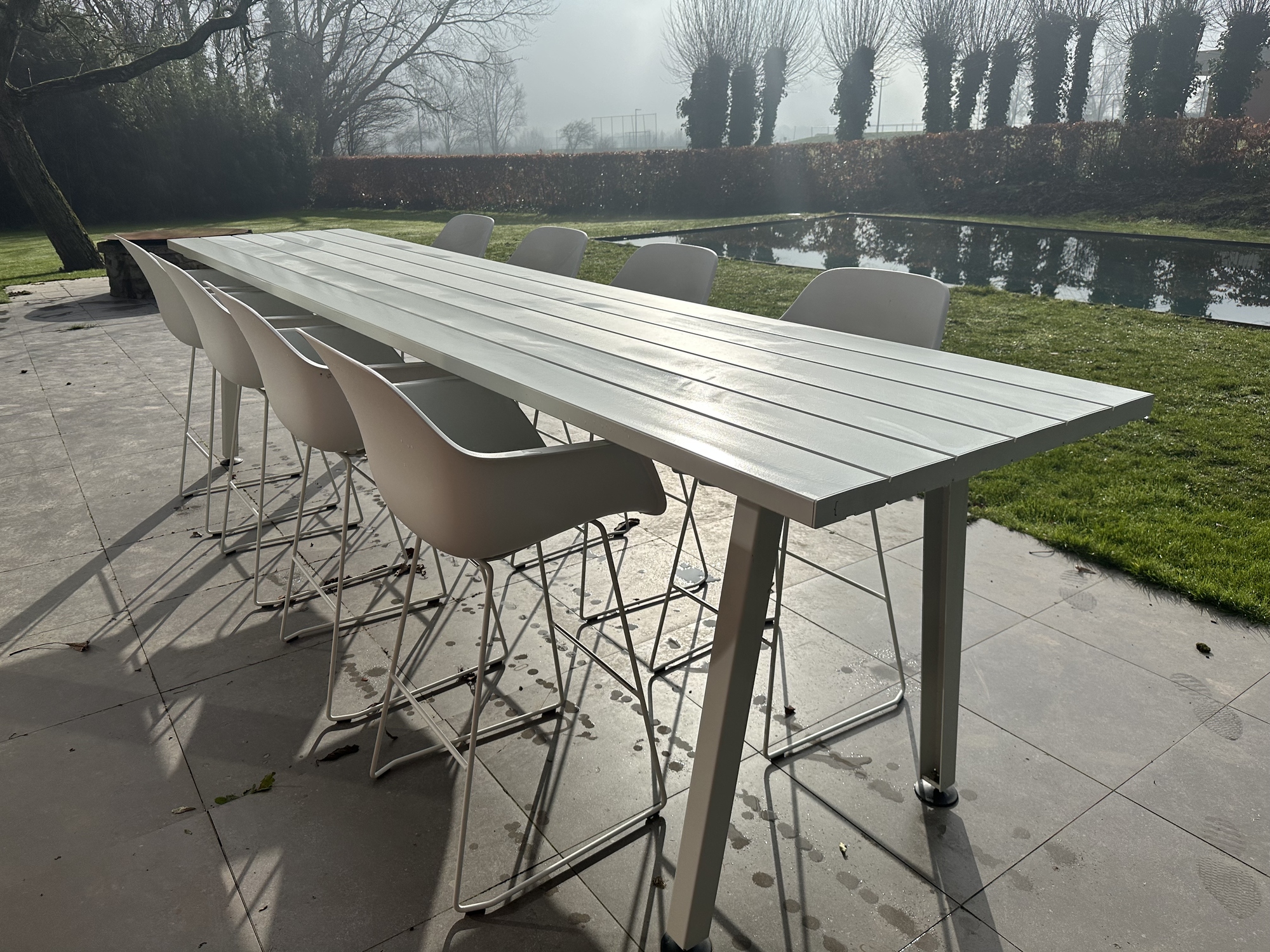 Extremis-Marina hoge tafel met 8 barkrukken Captain's Chair wit