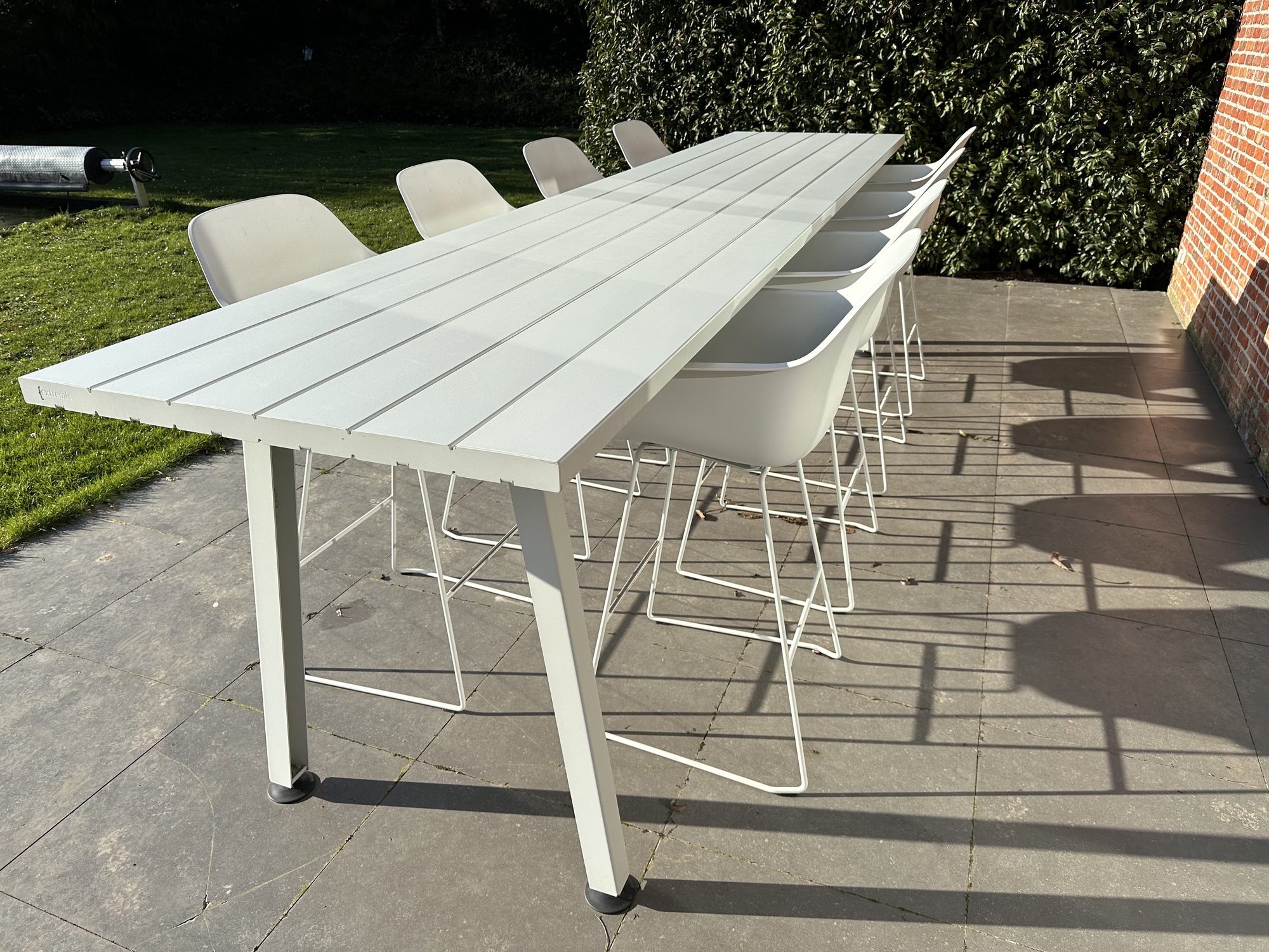 Extremis-Marina hoge tafel met 8 barkrukken Captain's Chair wit