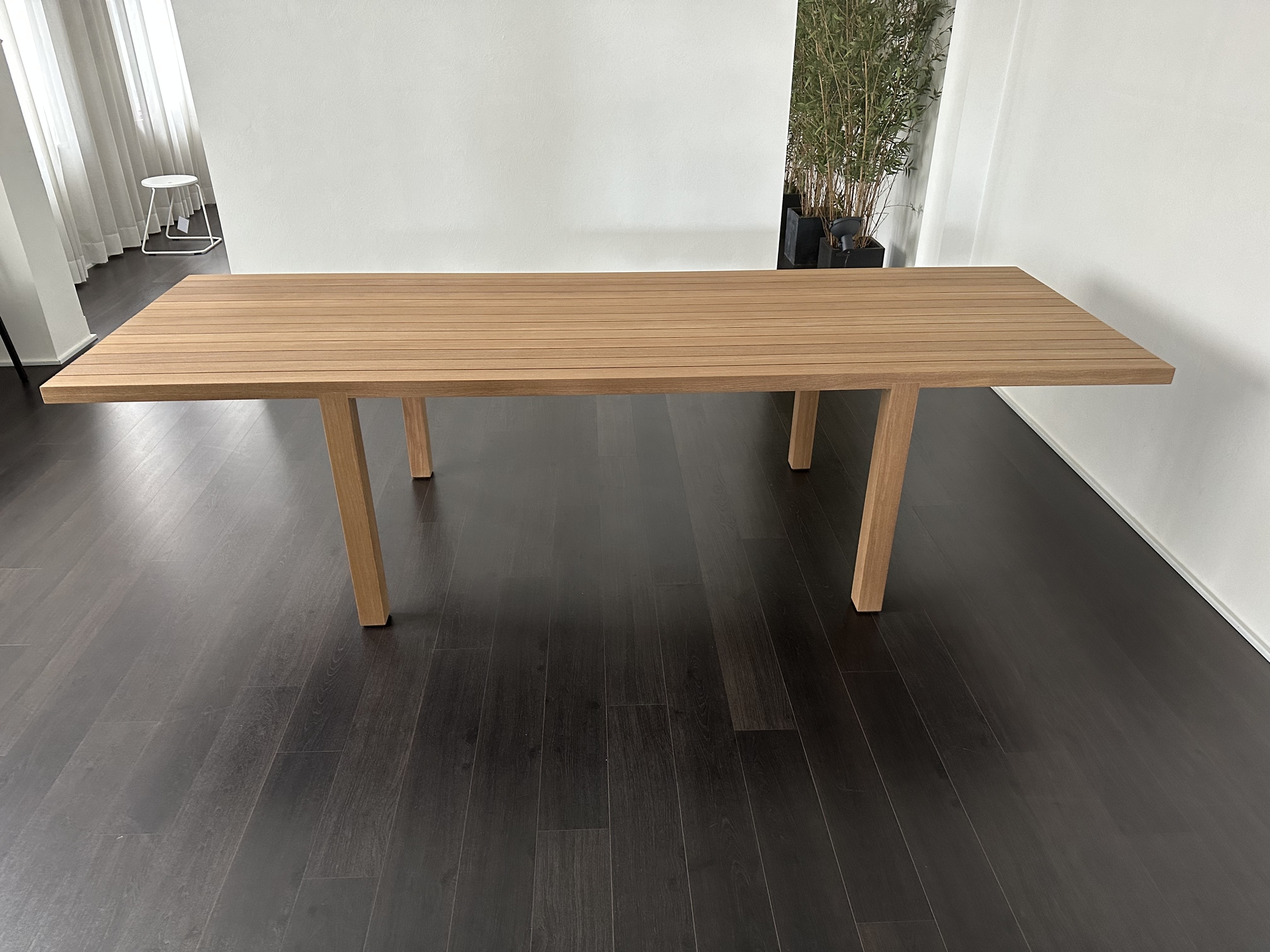 Bastalpe-outdoor tafel Timber afromosia massief