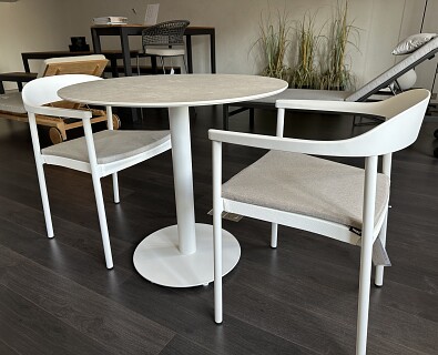 Tribu-ronde T-Table ceramic met 2 armstoelen -30%
