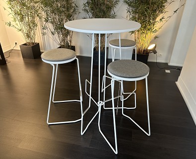 Extremis-opvouwbare Tiki tafel met 3 barkrukken - 40%