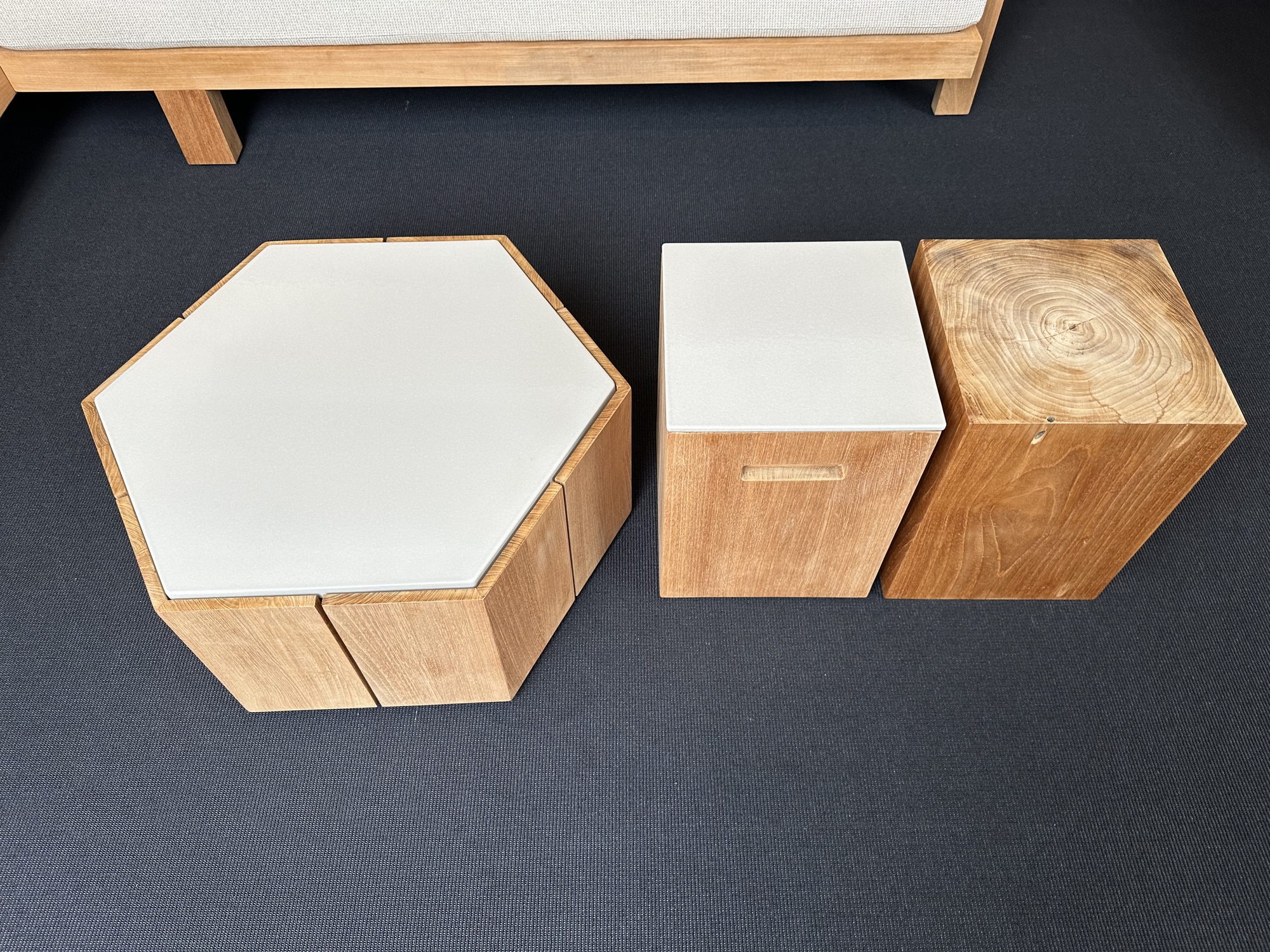 Tribu-3 x low tables teak met lavastone linnen