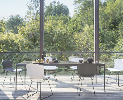 Knoll-outdoor tafel Richard Schultz 1966 met 6 Bertoia plastic chairs -30%