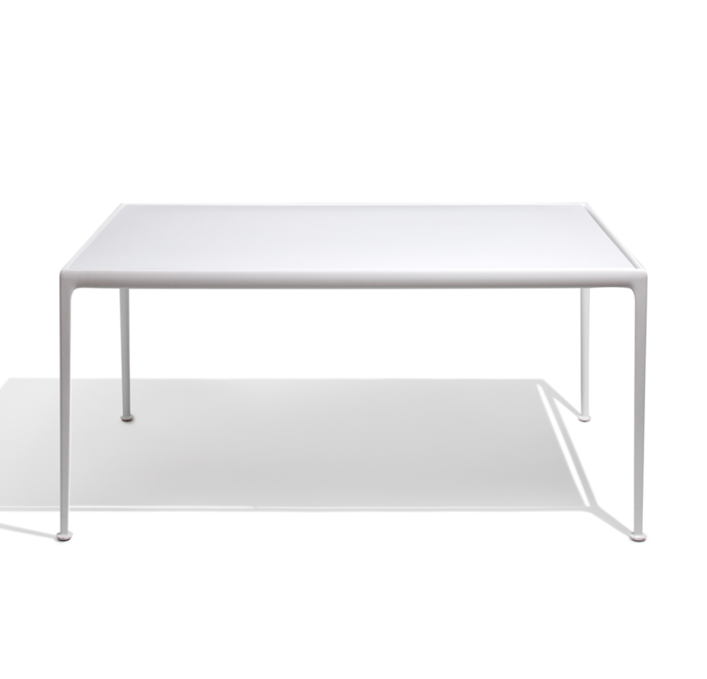 Knoll-outdoor tafel Richard Schultz 1966 met 6 Bertoia plastic chairs